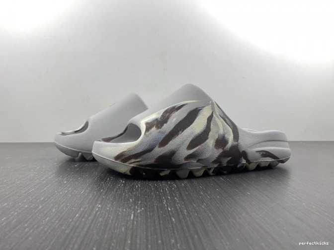 GZ5553 Yeezy Adidas Slide 0714